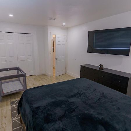 Cryptocabana Miami Bagian luar foto