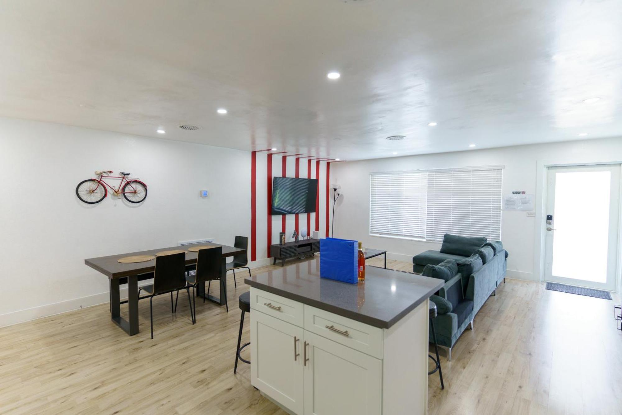 Cryptocabana Miami Bagian luar foto